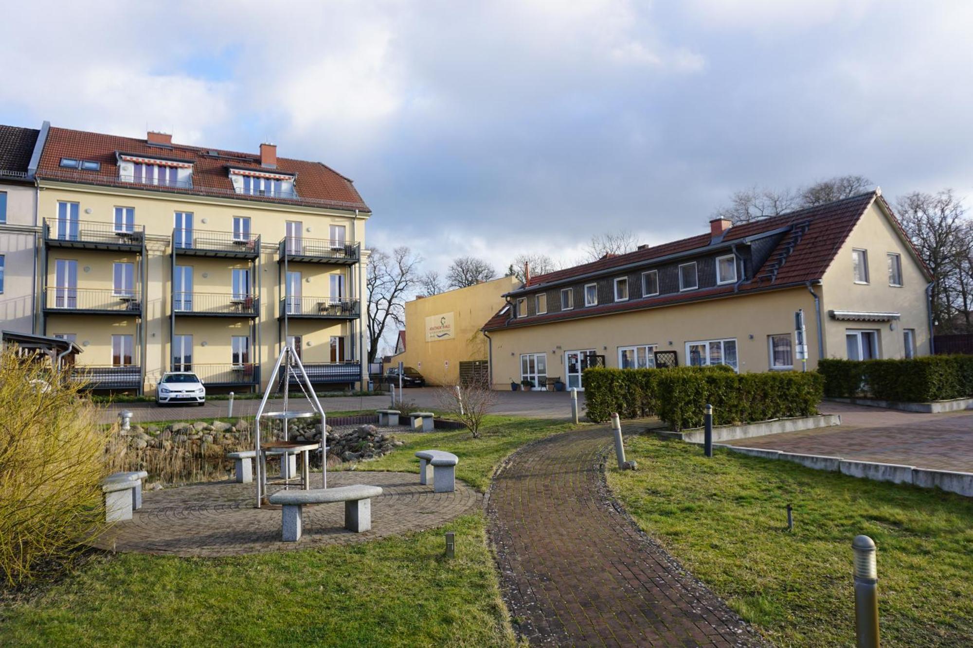 Einraumapartment Im Erdgeschoss Mit Seeblick Rheinsberg Zewnętrze zdjęcie